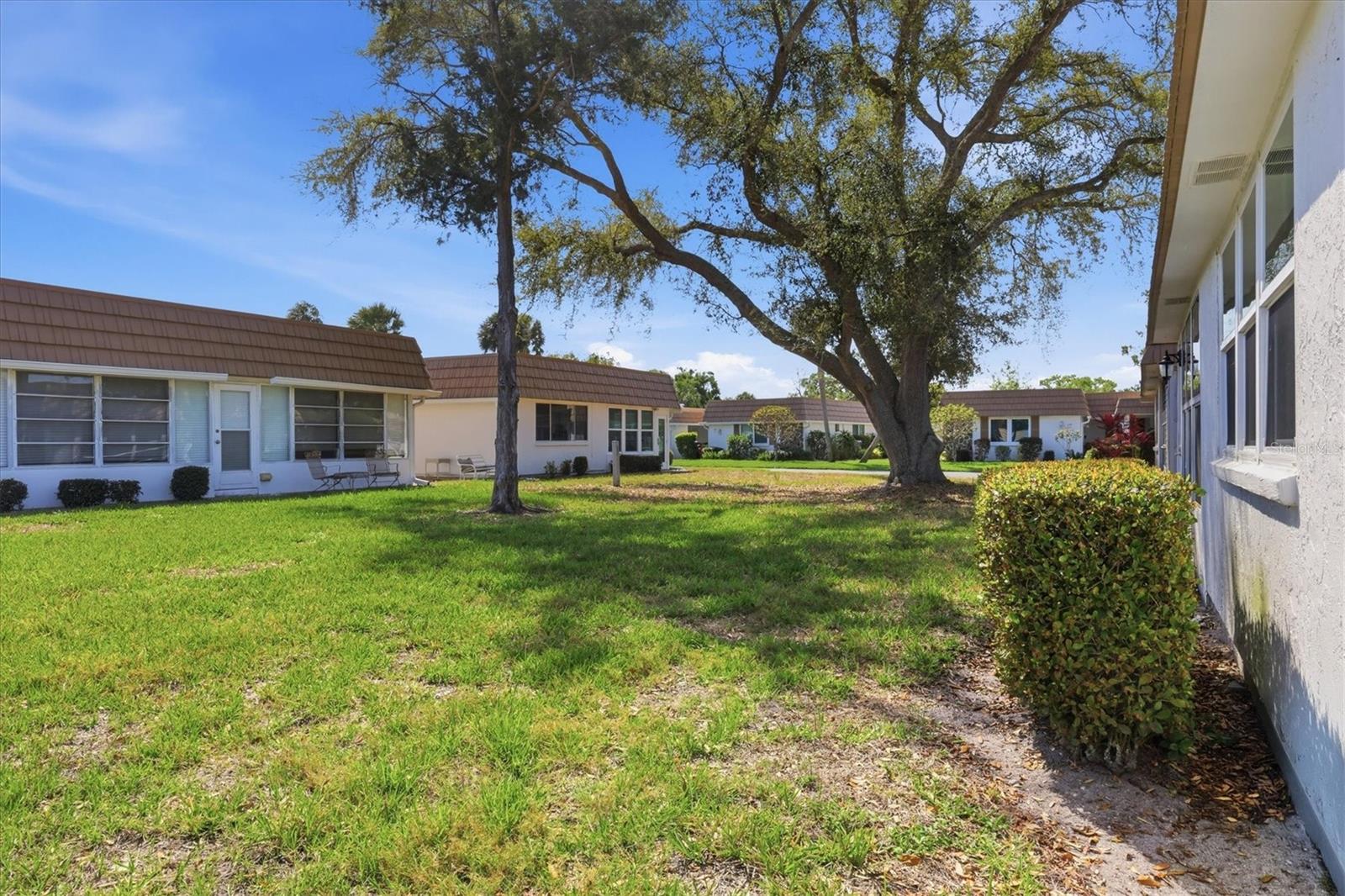 2713 RIVERBLUFF CT #V101 — photo 23