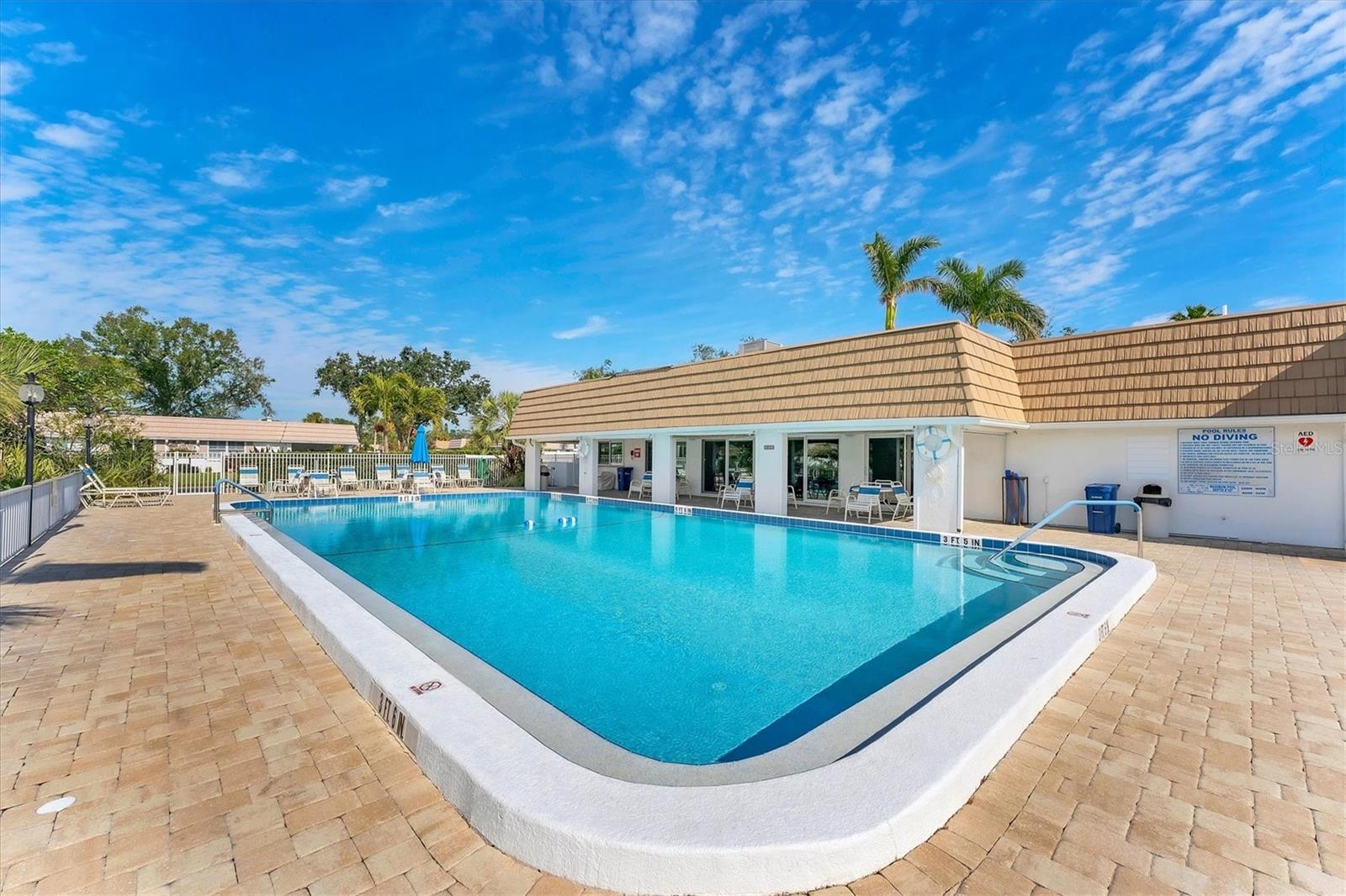 2713 RIVERBLUFF CT #V101 — photo 35