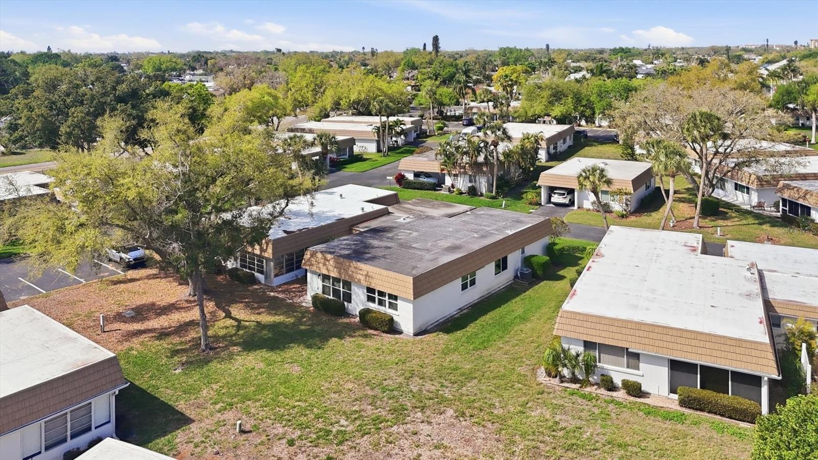 2713 RIVERBLUFF CT #V101 — photo 25