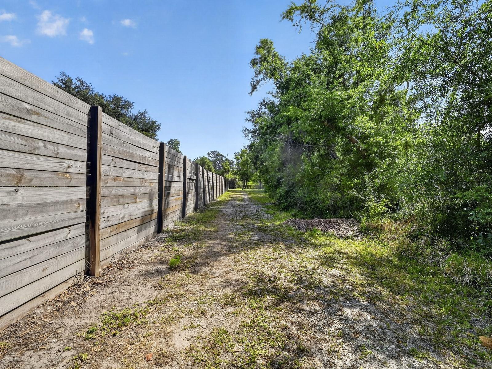 7311 PROCTOR RD — photo 49