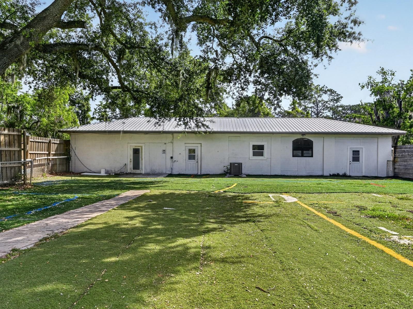 7311 PROCTOR RD — photo 35