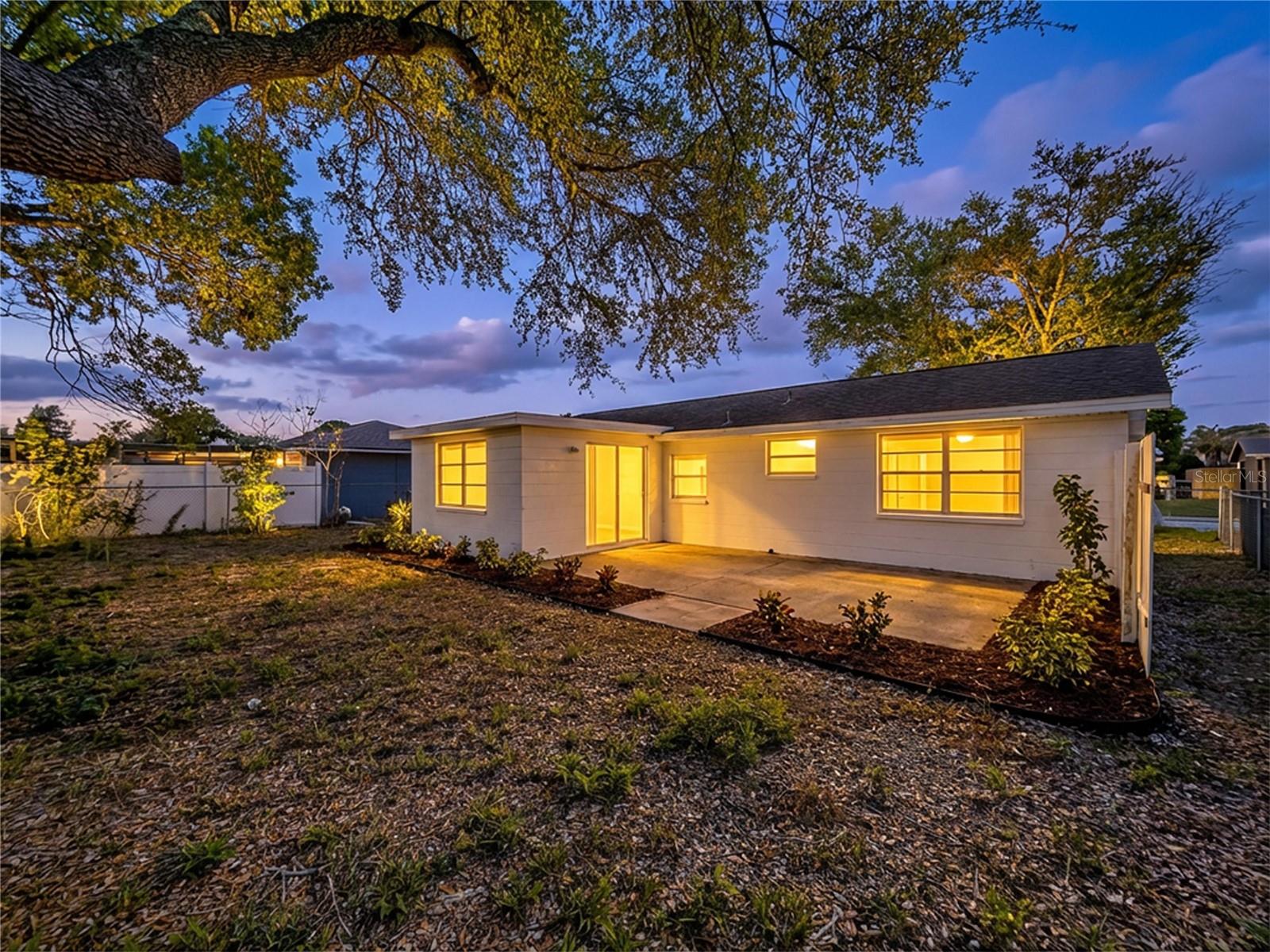 9741 LAMANTIN DR — photo 4