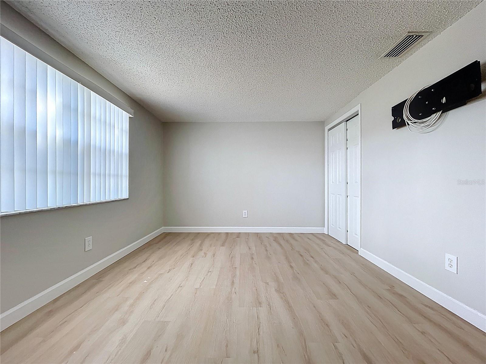 9741 LAMANTIN DR — photo 18