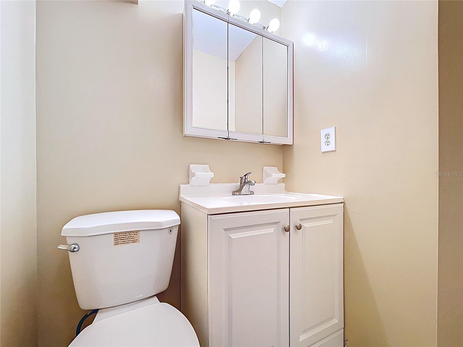 9741 LAMANTIN DR — photo 29