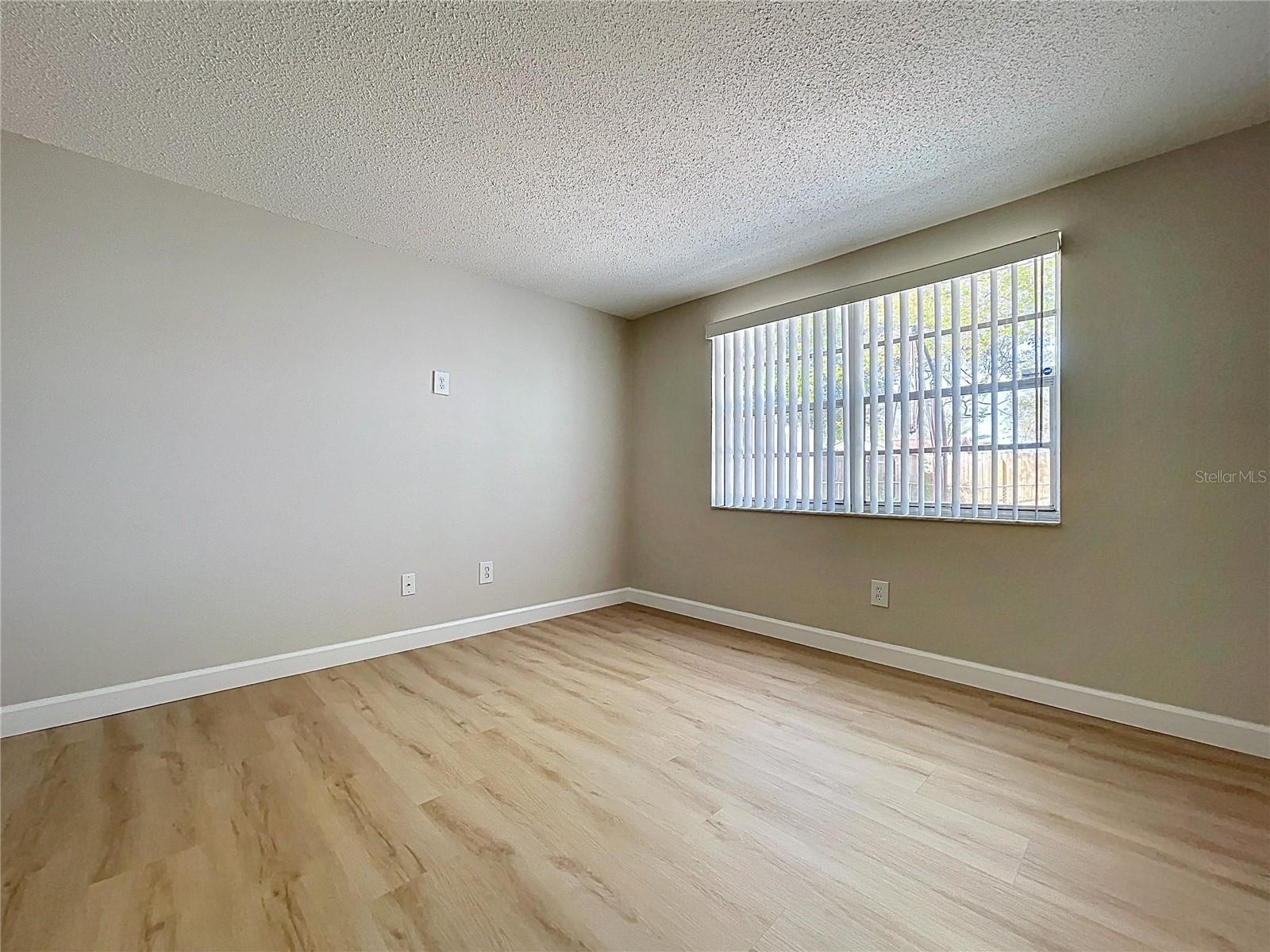 9741 LAMANTIN DR — photo 31