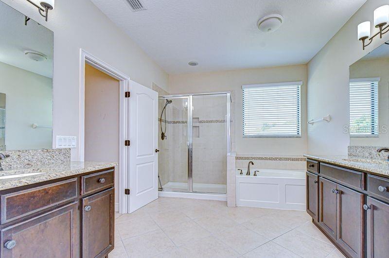 871 VINO VERDE CIR — photo 40