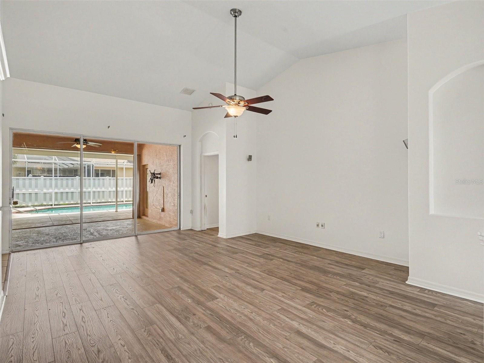 535 PLANTERS MANOR WAY — photo 7
