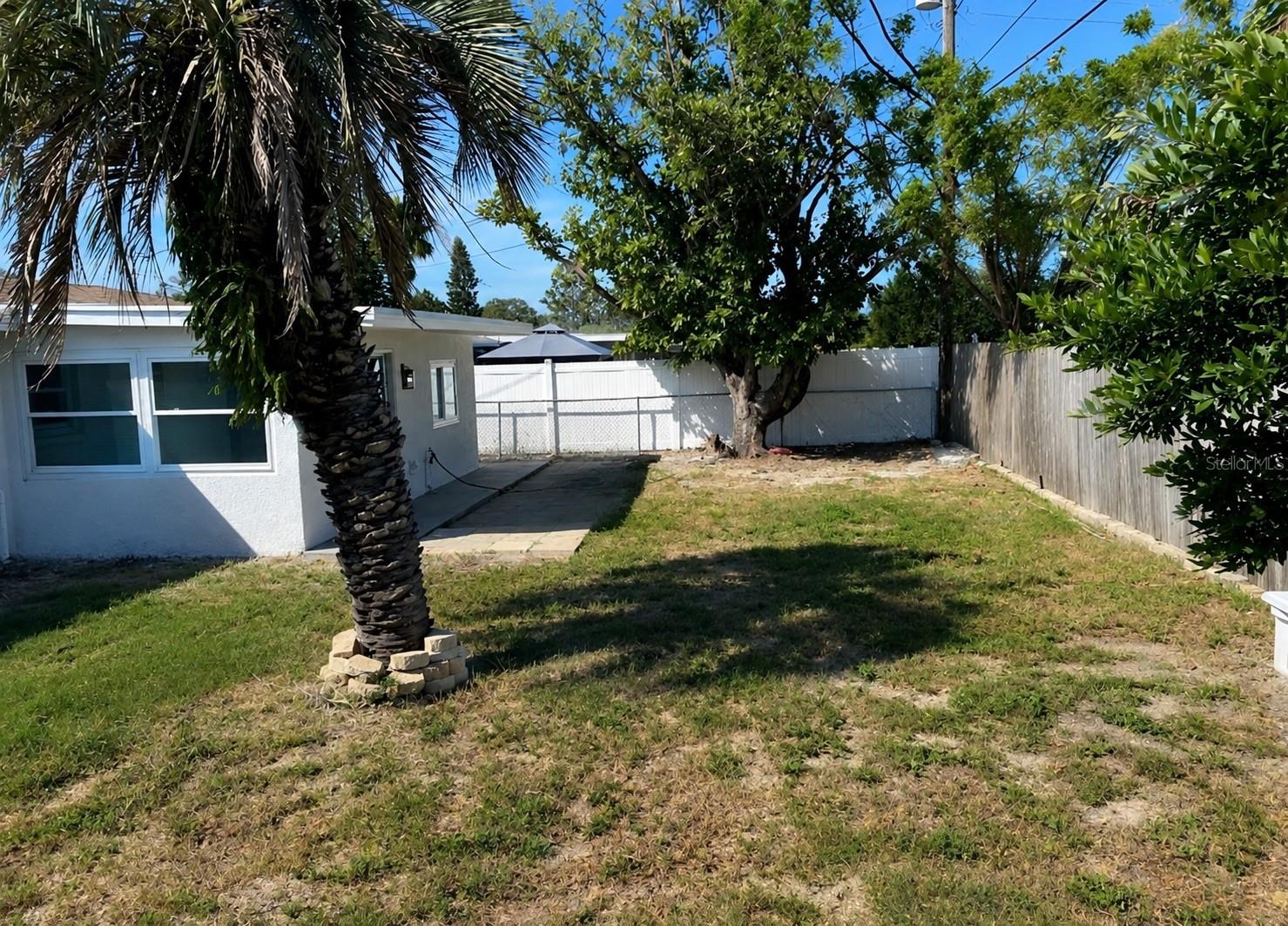 4803 GUARDIAN AVE — photo 22