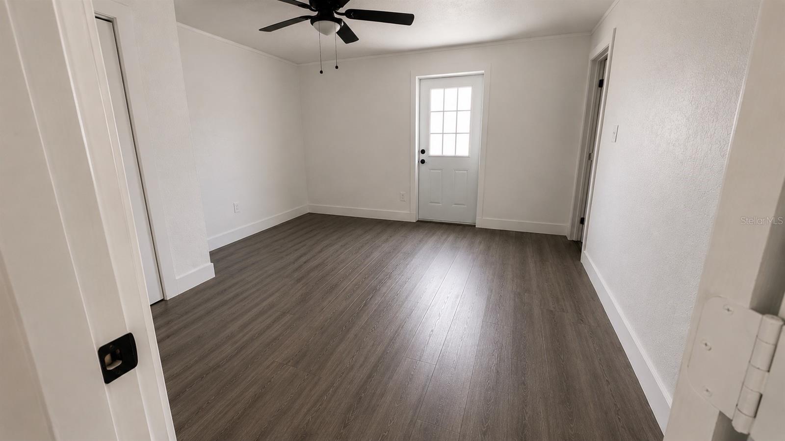 4803 GUARDIAN AVE — photo 15