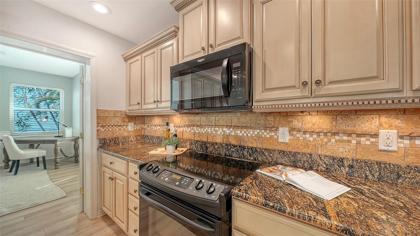 771 MARBURY LN — photo 23