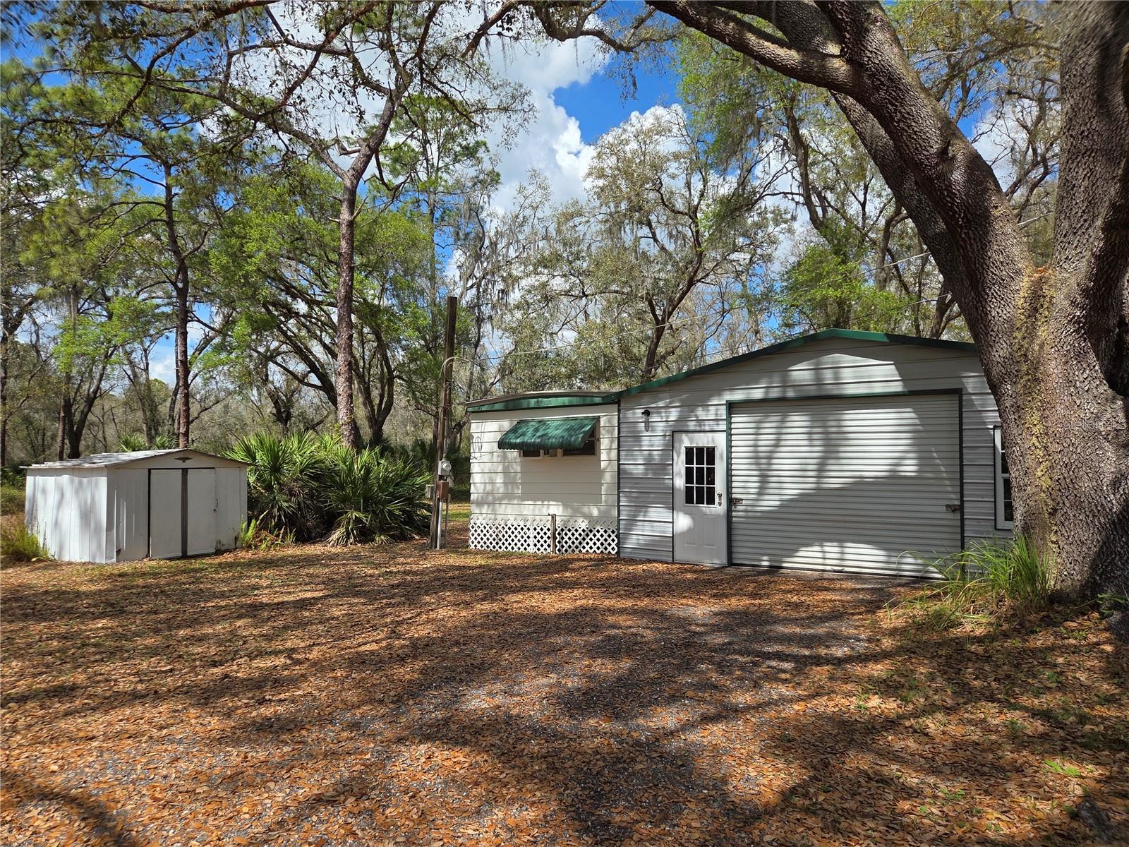 12503 AVERY RD — photo 2