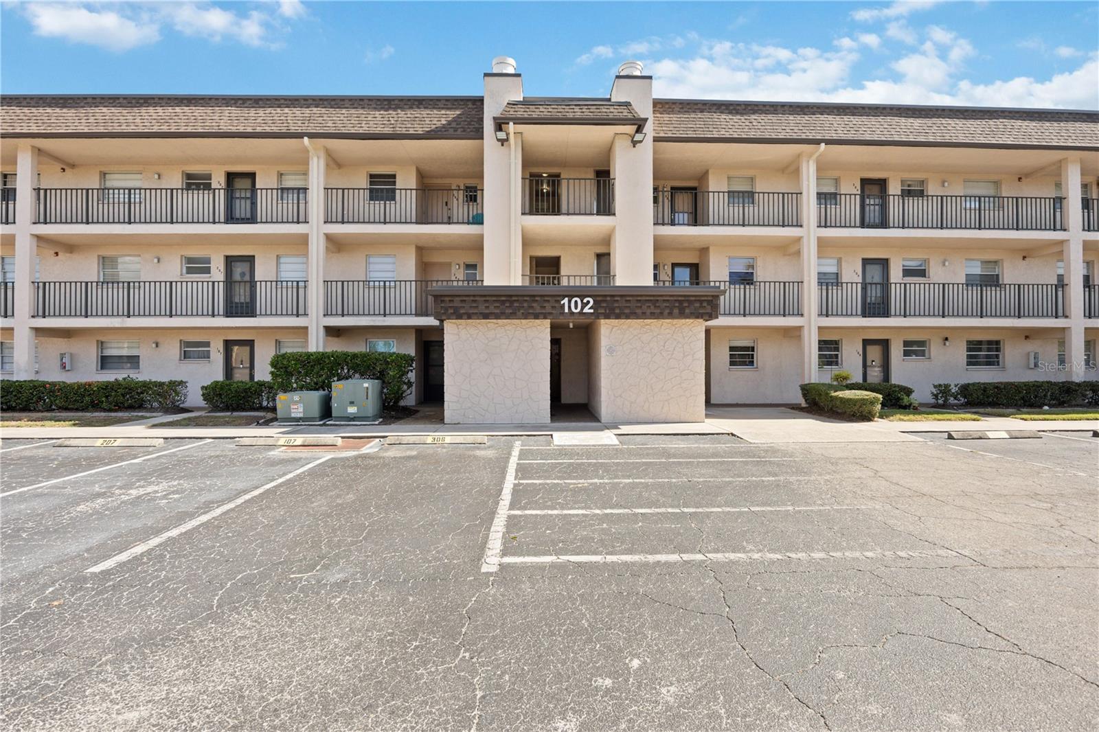 102 CAPRI ISLES BLVD #106 — photo 27