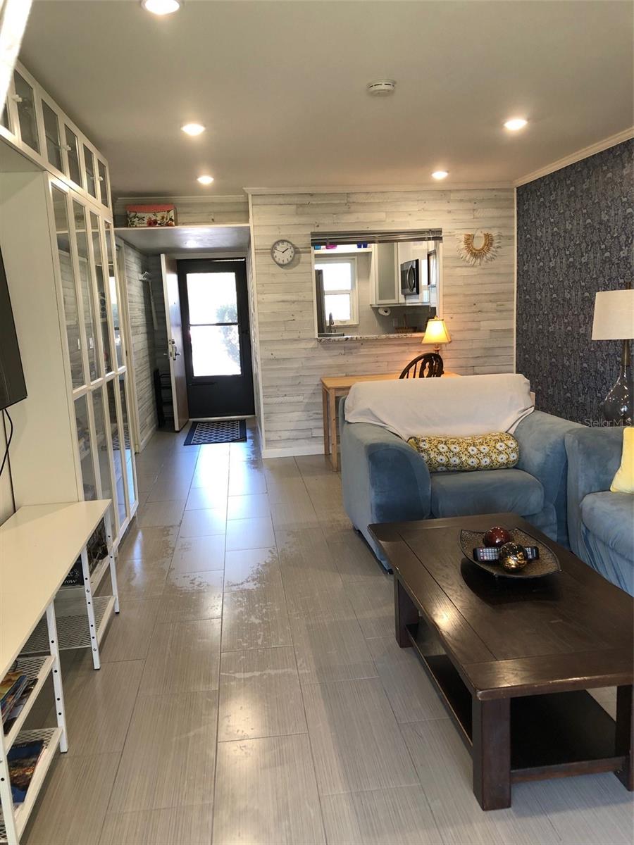 102 CAPRI ISLES BLVD #106 — photo 8