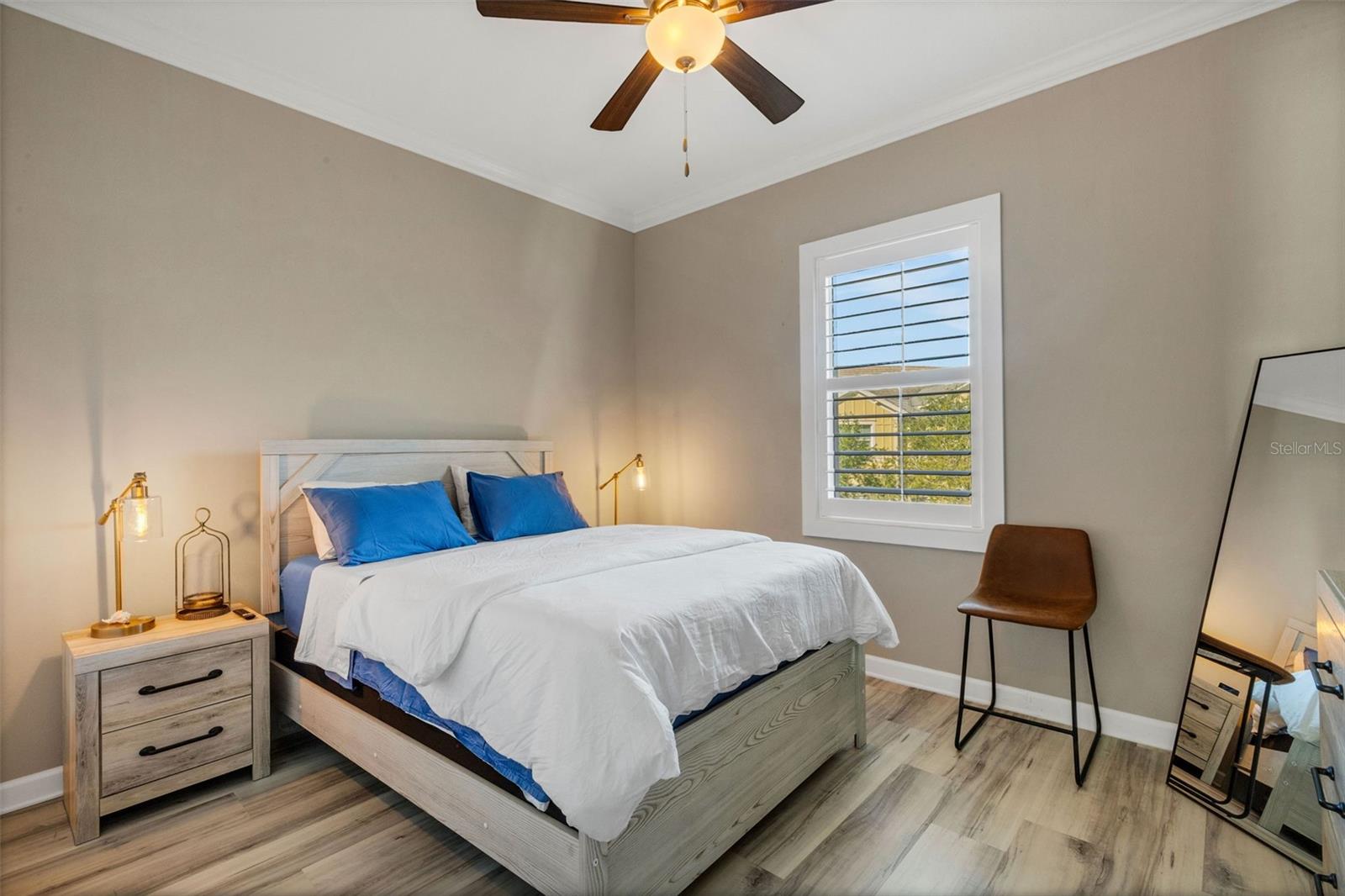 289 SAPPHIRE LAKE DR #202 — photo 28