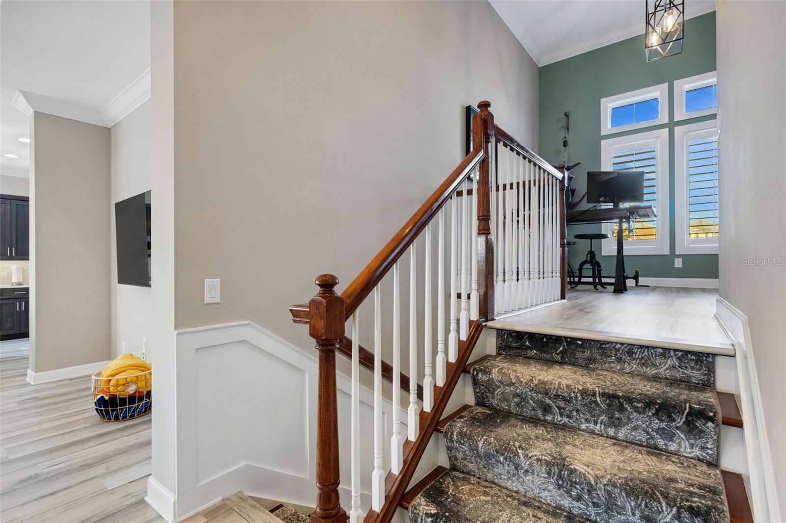 289 SAPPHIRE LAKE DR #202 — photo 14