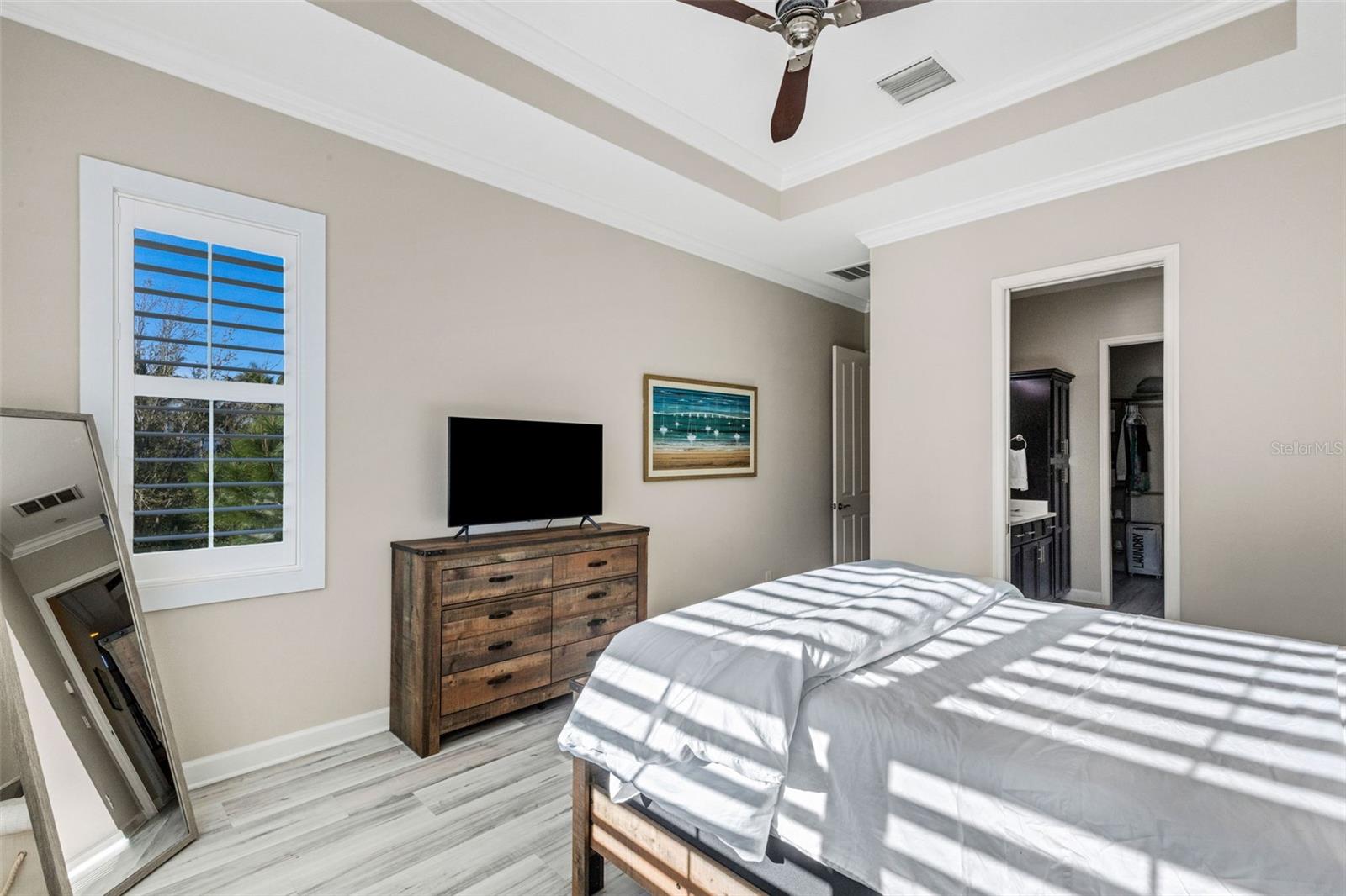 289 SAPPHIRE LAKE DR #202 — photo 21