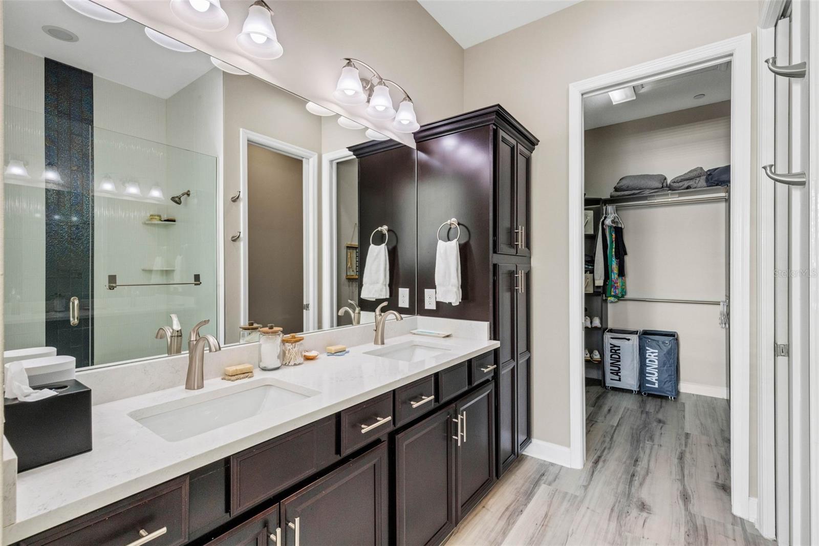 289 SAPPHIRE LAKE DR #202 — photo 23