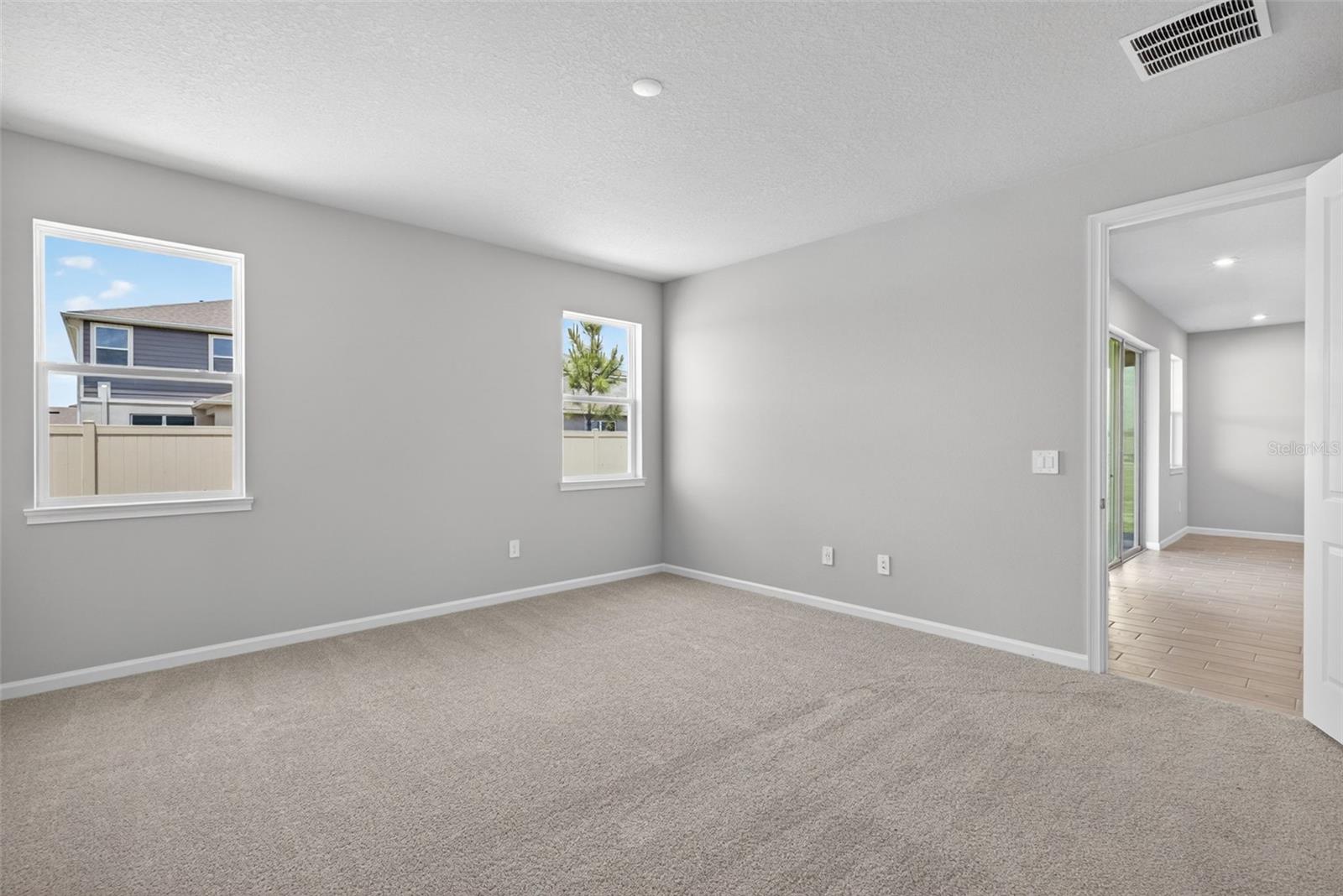 9243 AURELIA AVE — photo 14