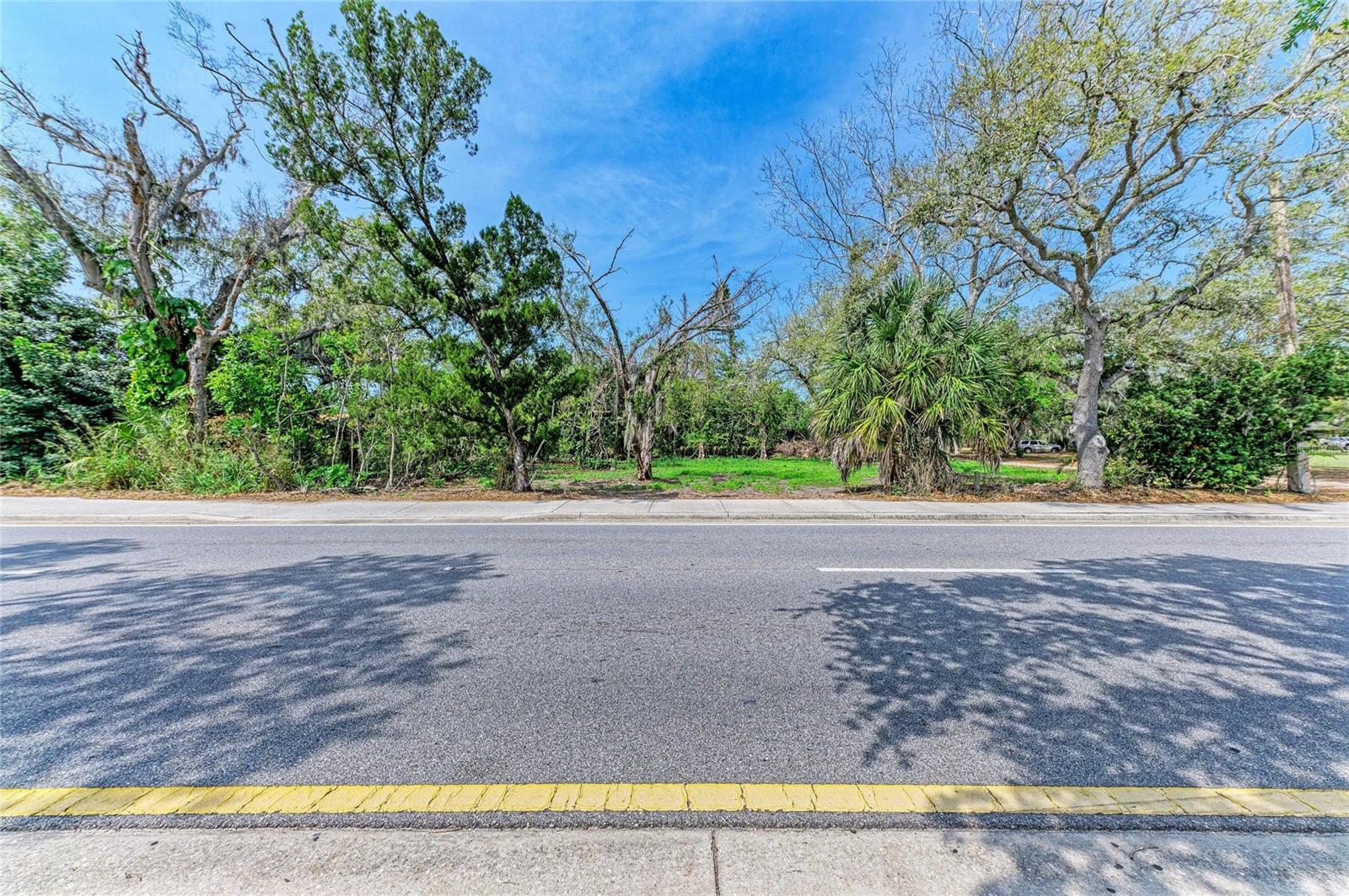 820 S BENEVA RD — photo 3