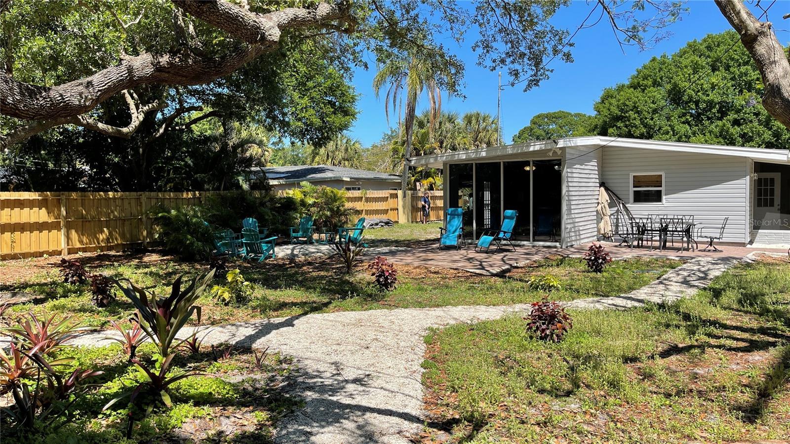 2504 S MILMAR DR — photo 12