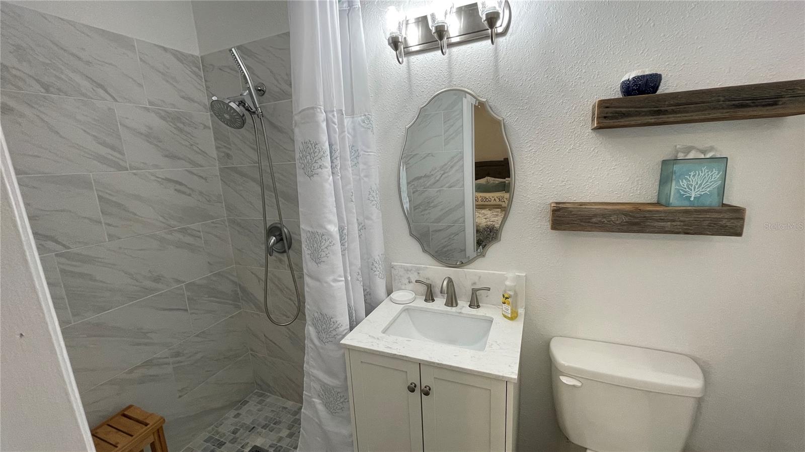2504 S MILMAR DR — photo 16
