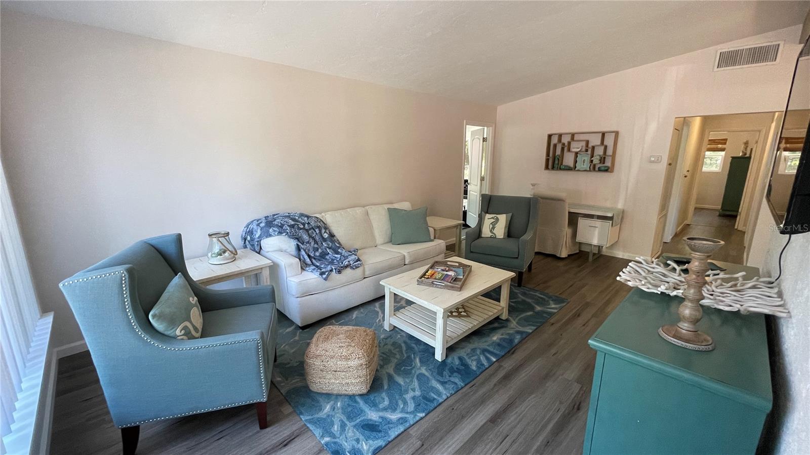 2504 S MILMAR DR — photo 5