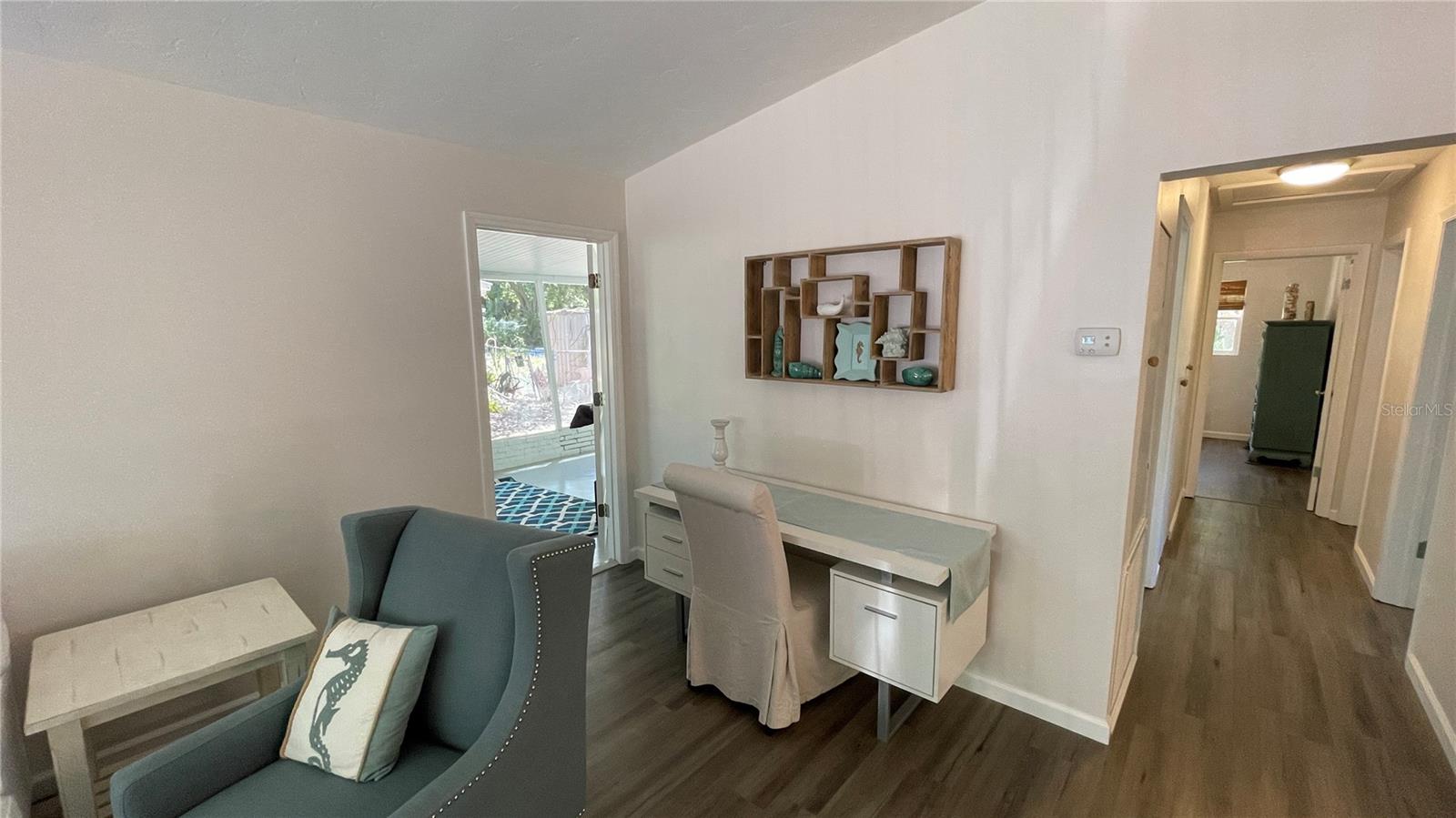 2504 S MILMAR DR — photo 6
