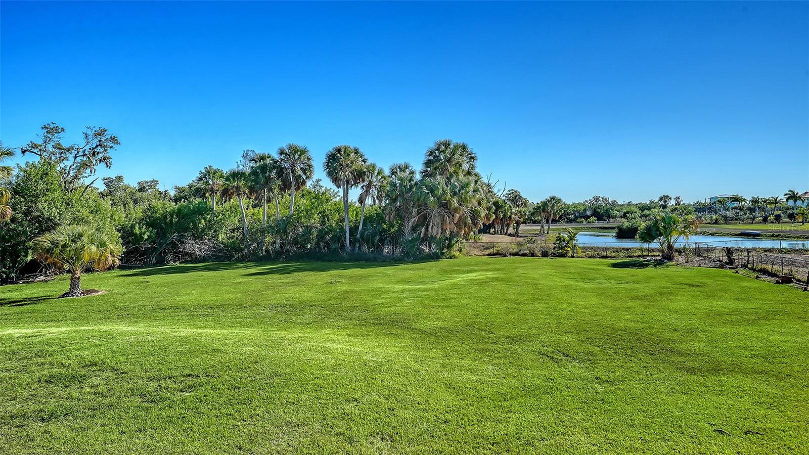 925 BAYSHORE DR — photo 52