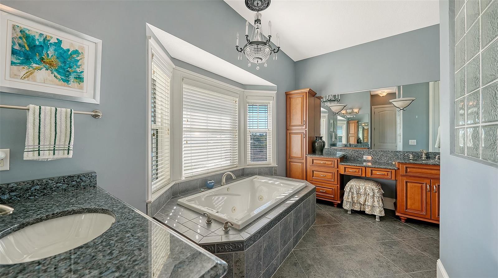 925 BAYSHORE DR — photo 35