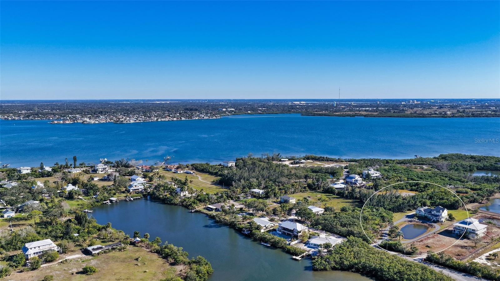 925 BAYSHORE DR — photo 54