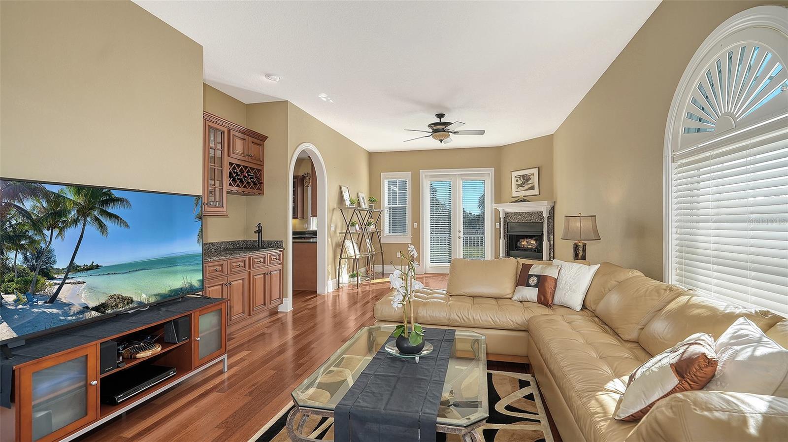 925 BAYSHORE DR — photo 23
