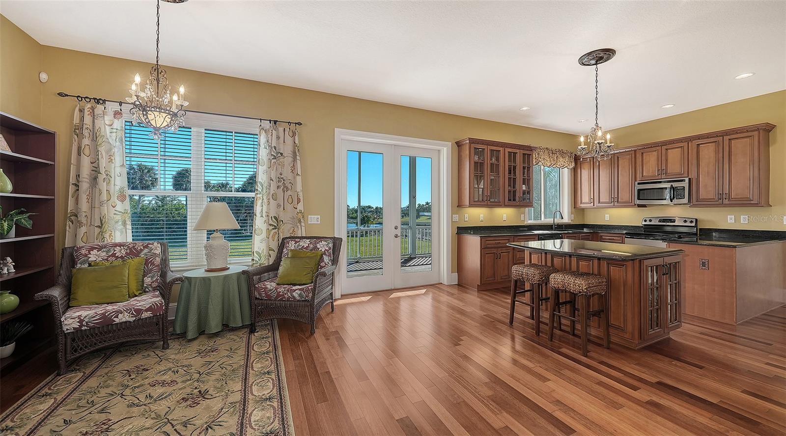 925 BAYSHORE DR — photo 26