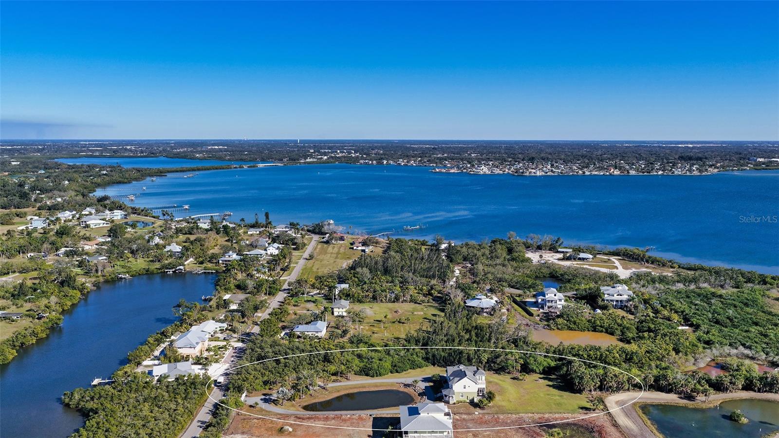 925 BAYSHORE DR — photo 55