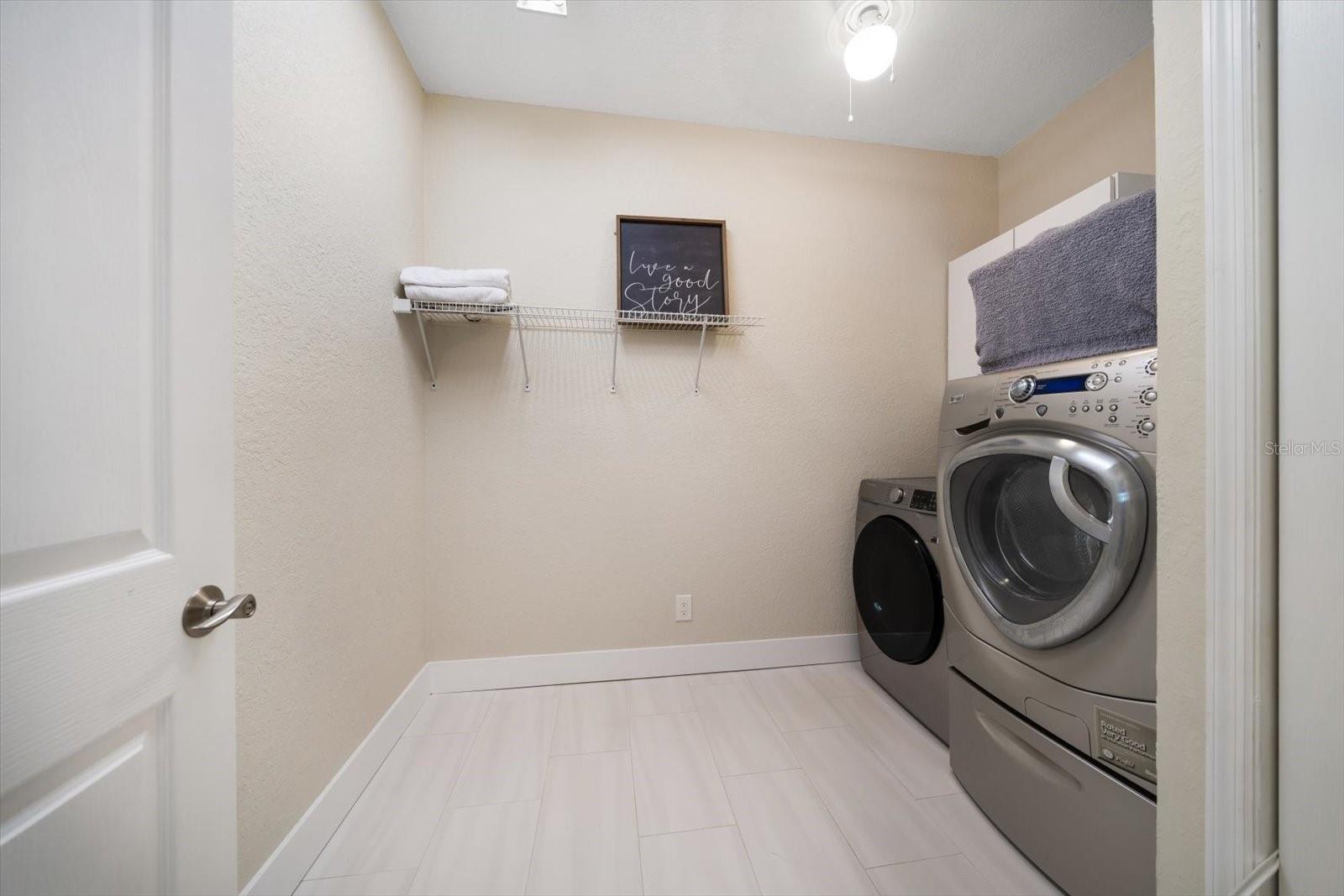 8685 E BAY DR — photo 40