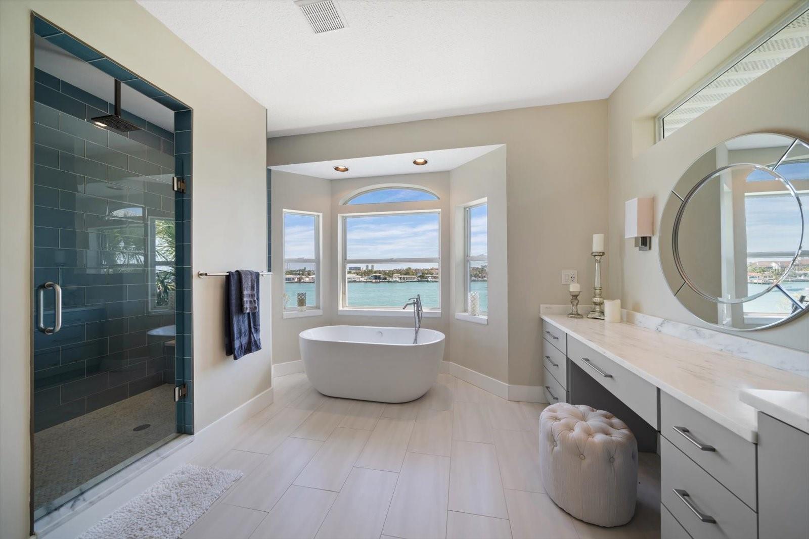 8685 E BAY DR — photo 35