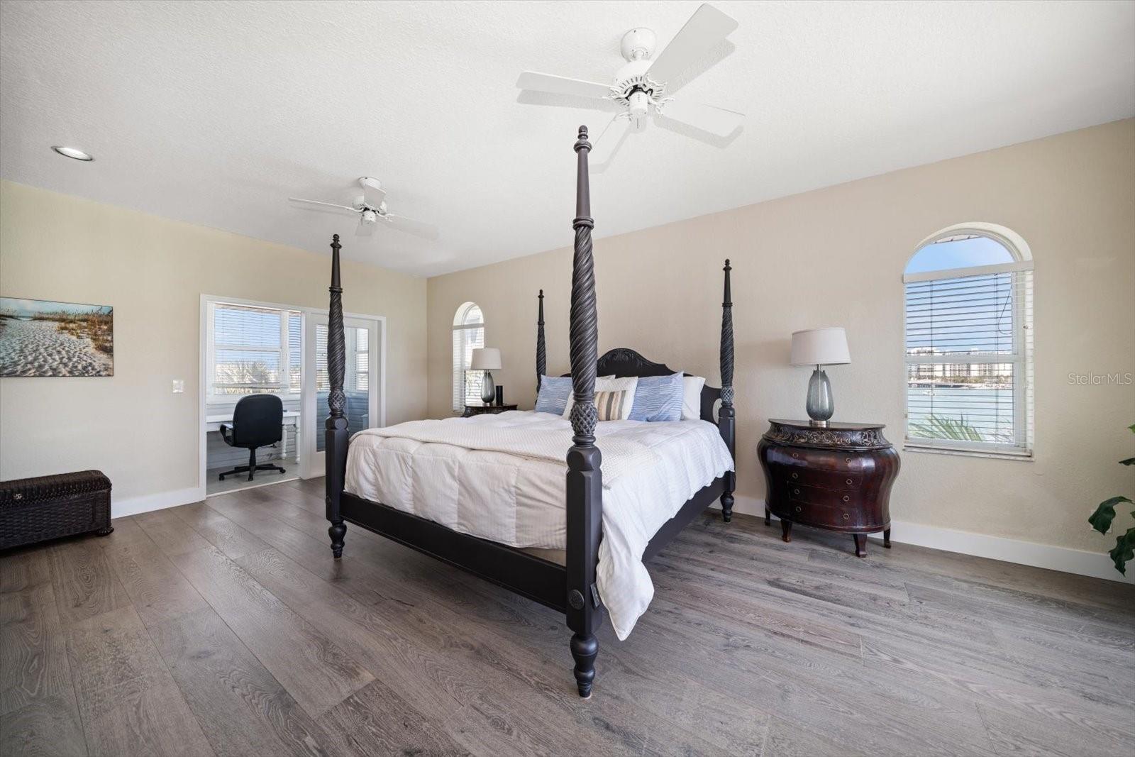 8685 E BAY DR — photo 34