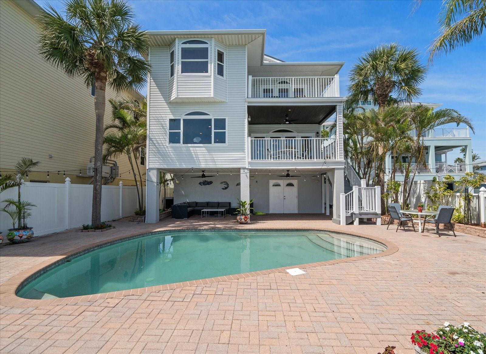 8685 E BAY DR — photo 5