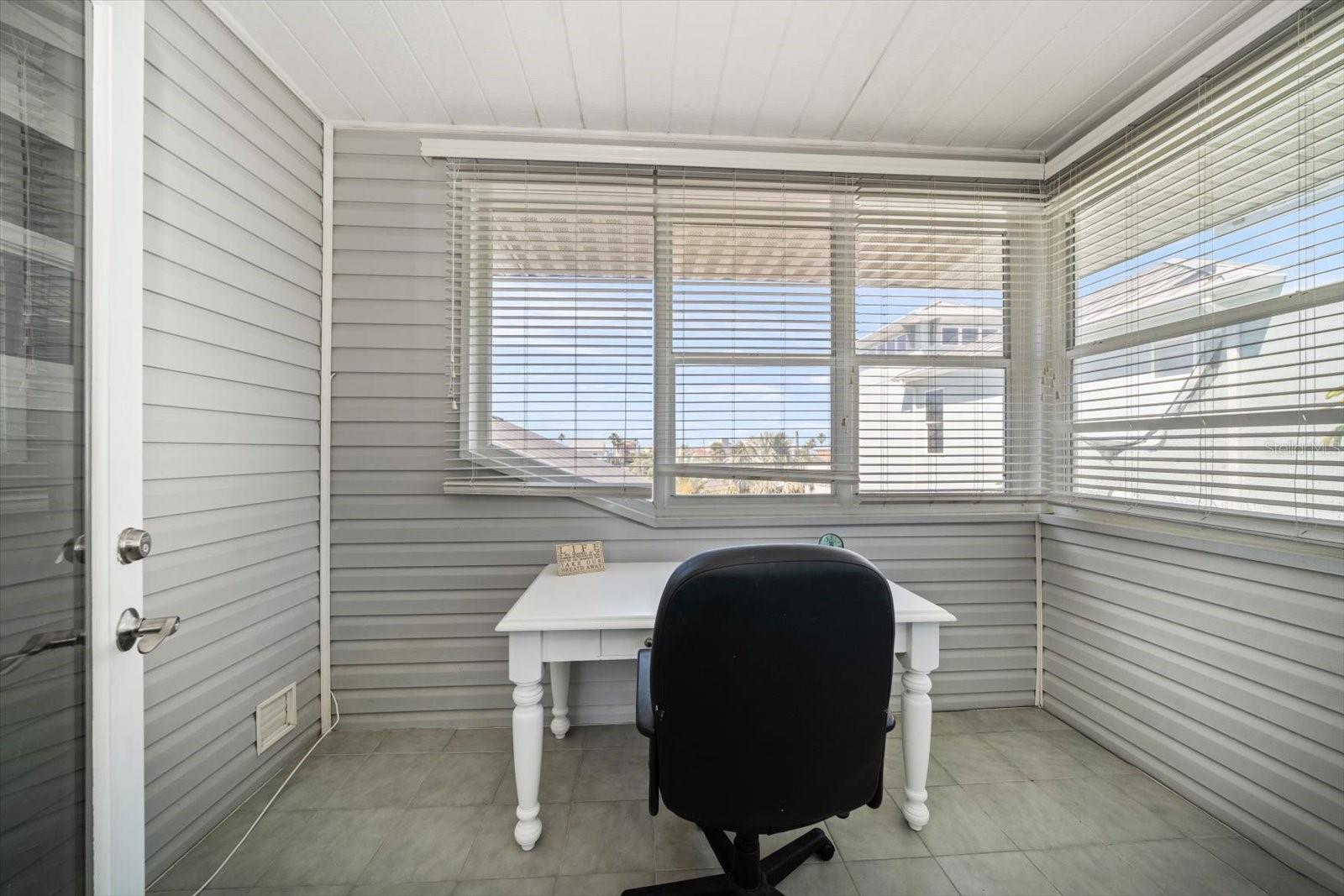 8685 E BAY DR — photo 39