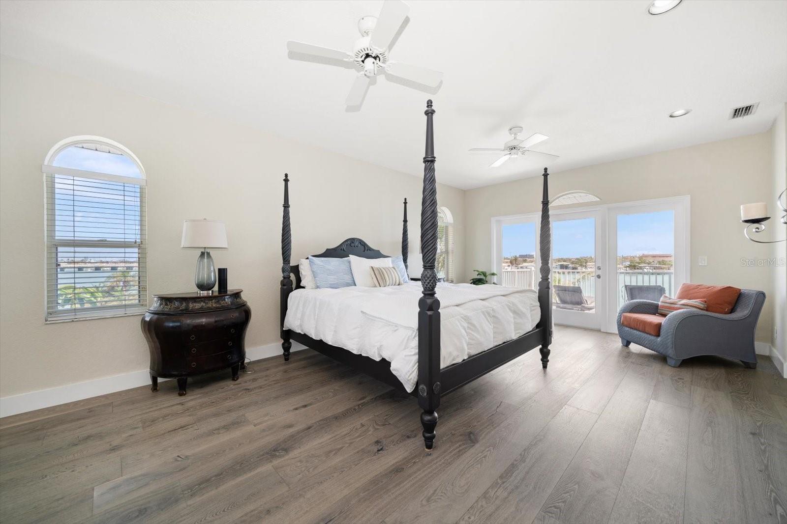8685 E BAY DR — photo 24