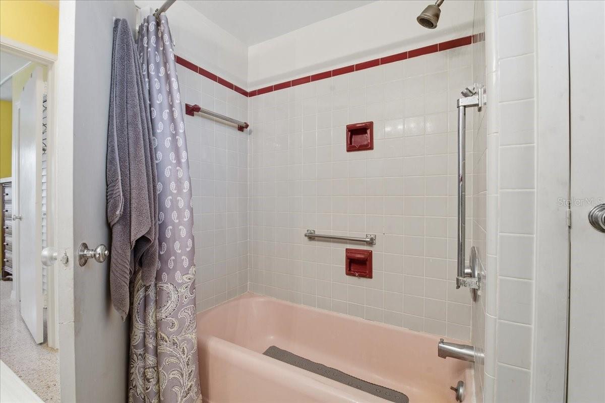 200 N BETTY LN #1C — photo 25