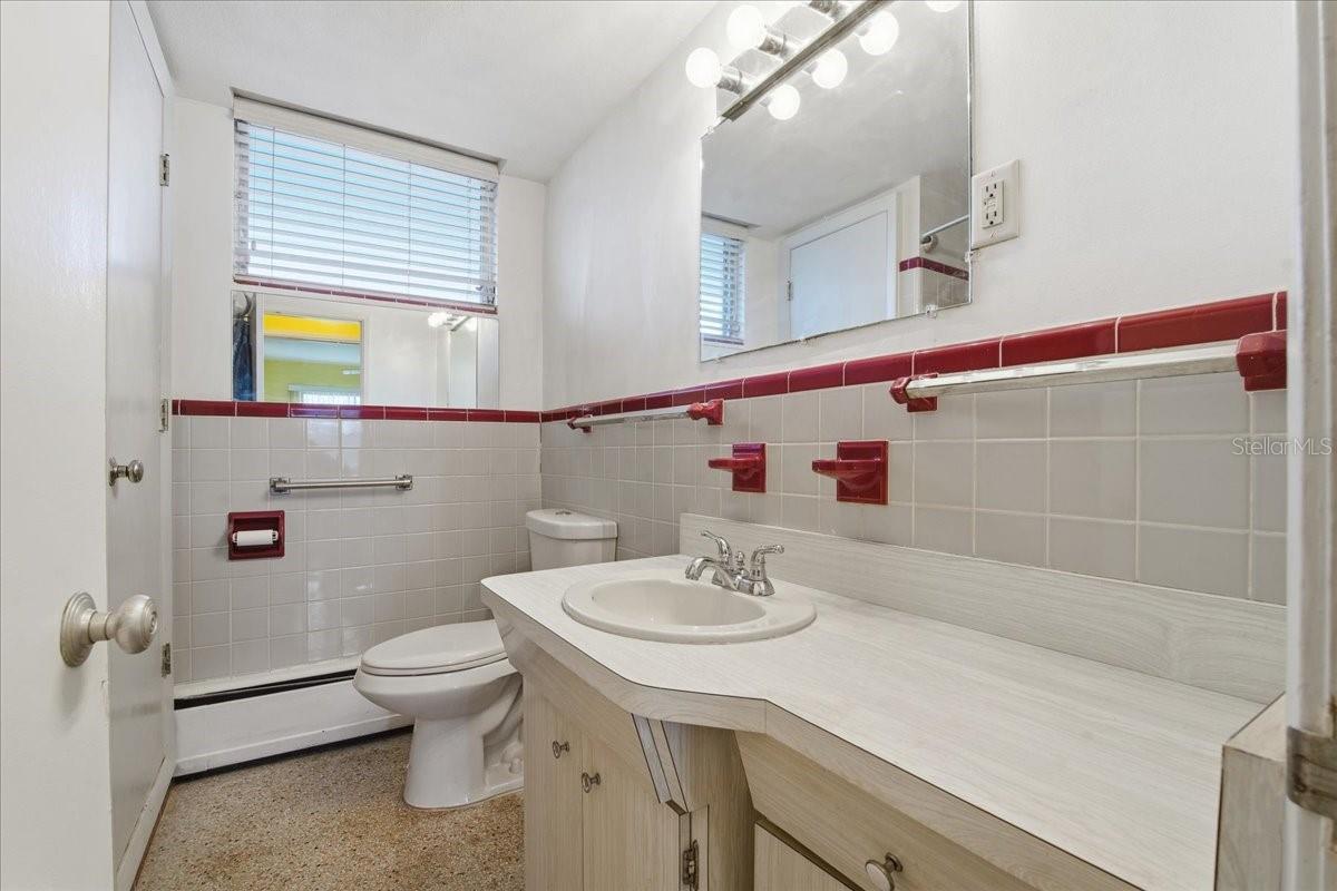 200 N BETTY LN #1C — photo 24