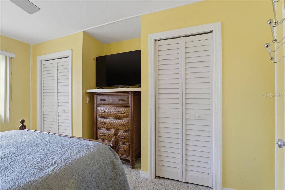 200 N BETTY LN #1C — photo 20