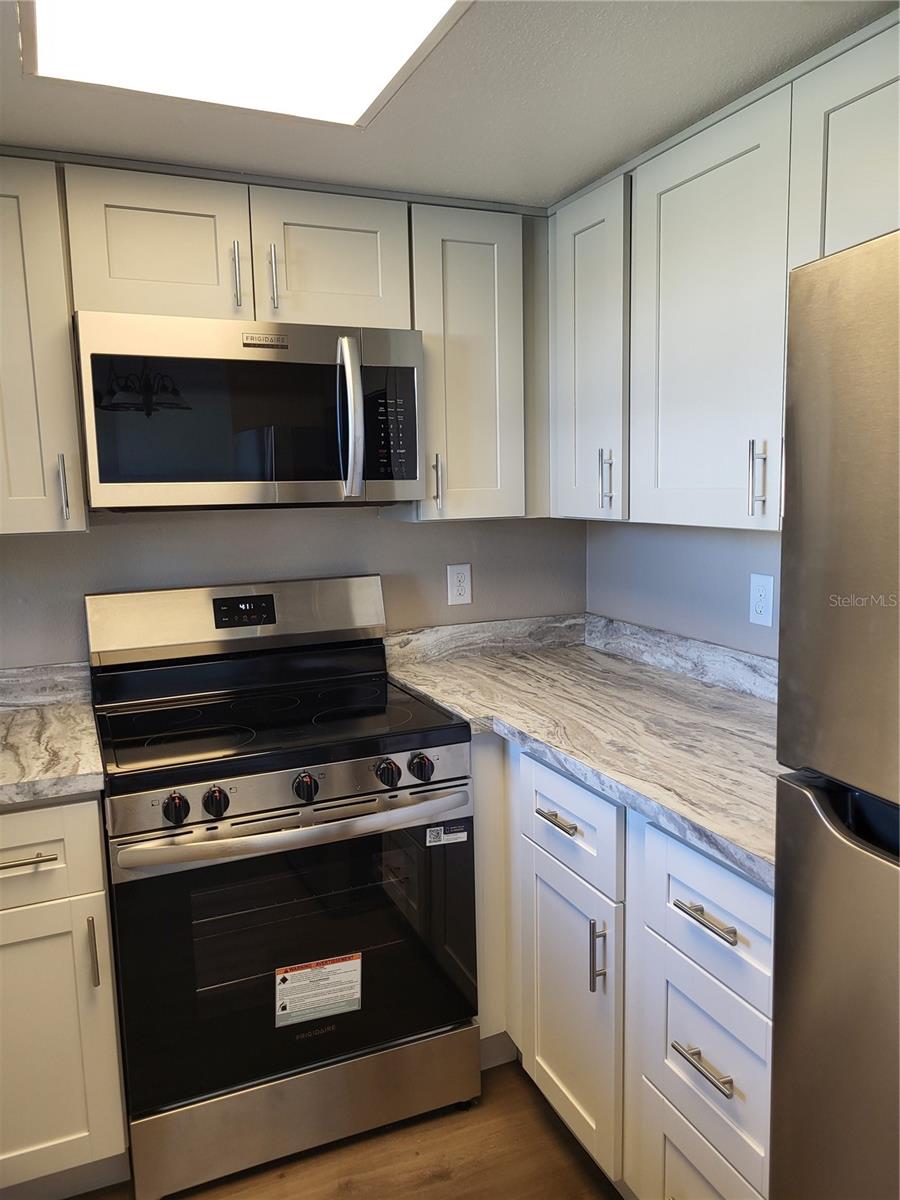 4956 HARBOR VILLA LN #103 — photo 4