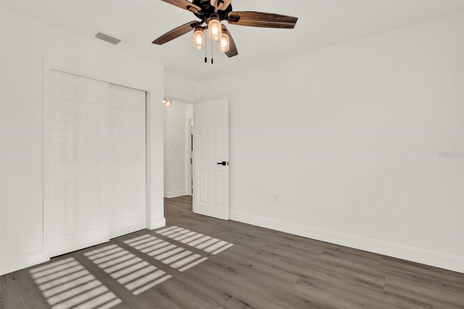 4510 NE HELENA ST NE — photo 24