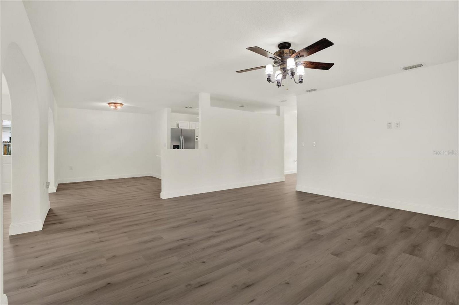 4510 NE HELENA ST NE — photo 20