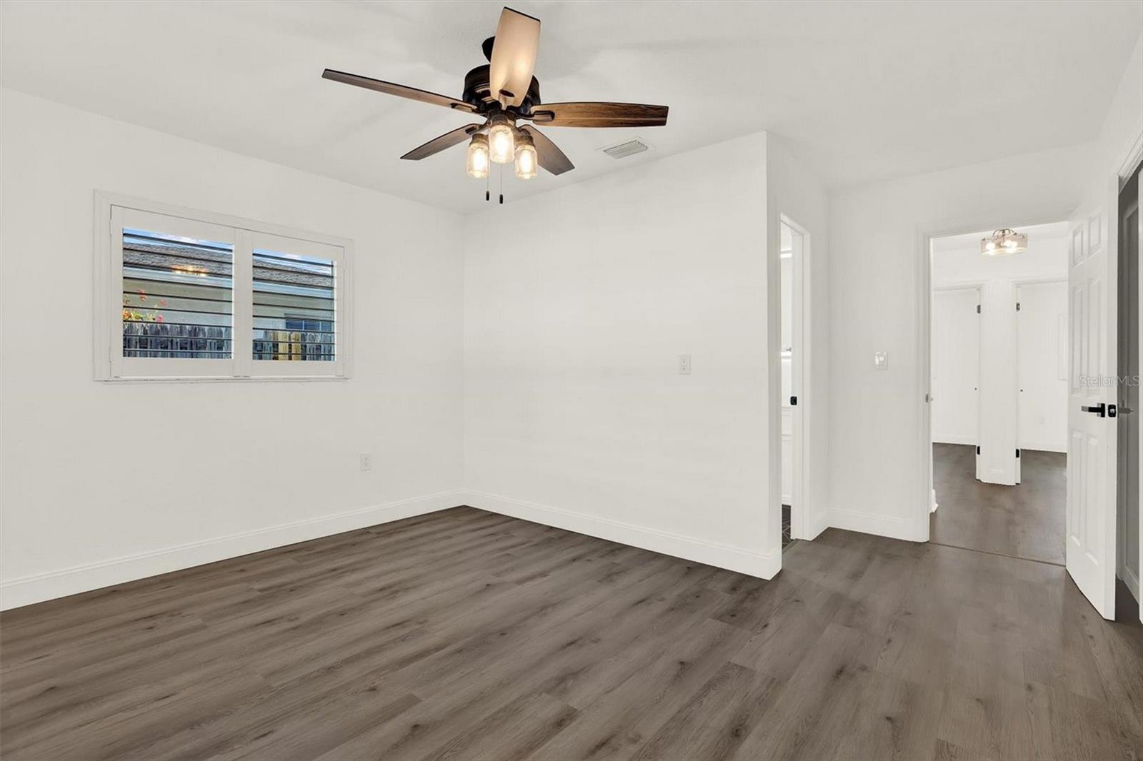 4510 NE HELENA ST NE — photo 29