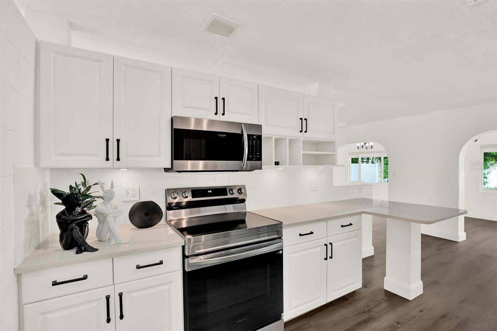 4510 NE HELENA ST NE — photo 15