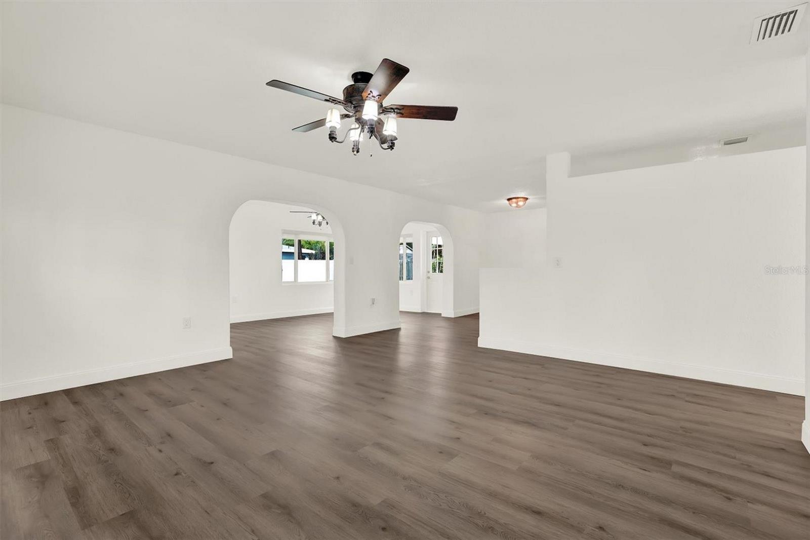 4510 NE HELENA ST NE — photo 19