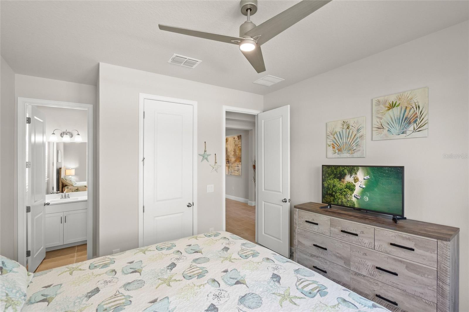8600 SUNDANCE LOOP — photo 27