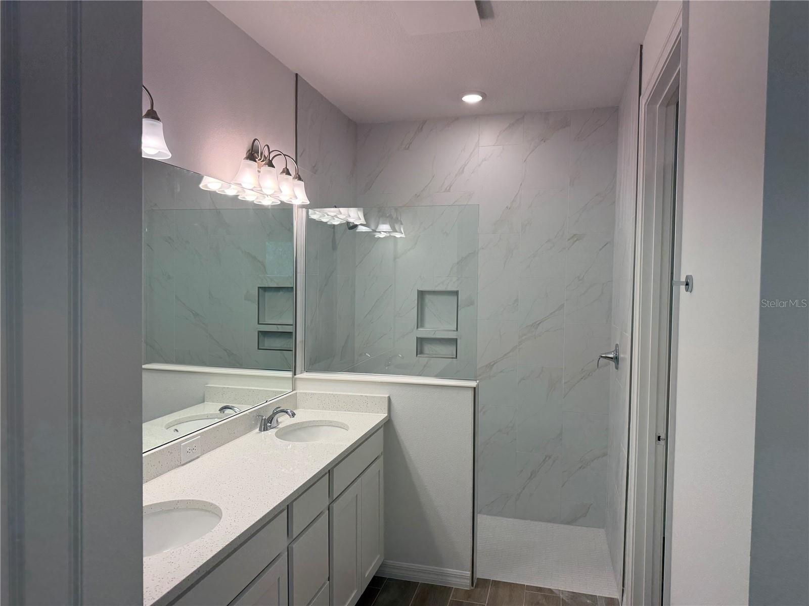 3695 NANDINA CIR — photo 7